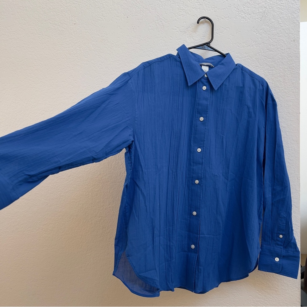 H&M - blue button up shirt